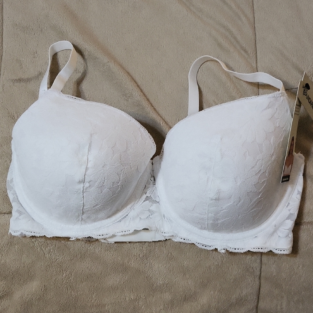 Lace Push-Up Bra in White - Women Intimates & Sleepwear
